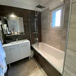 La Glycine Hotel, Et Bien-etre Bénouville