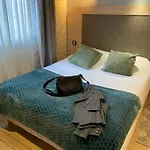 La Glycine Hotel, Et Bien-etre Hotel 2*