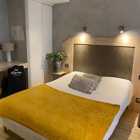 La Glycine Hotel, Et Bien-etre 호텔 2*