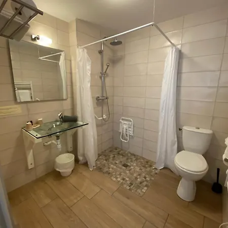 Hotel La Glycine Hotel, Et Bien-être 2*