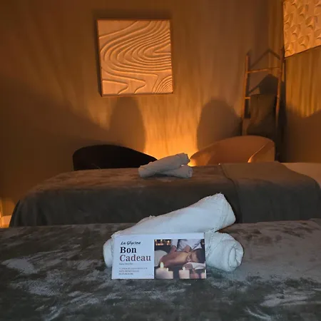 La Glycine Hotel, Et Bien-etre Hotell 2*