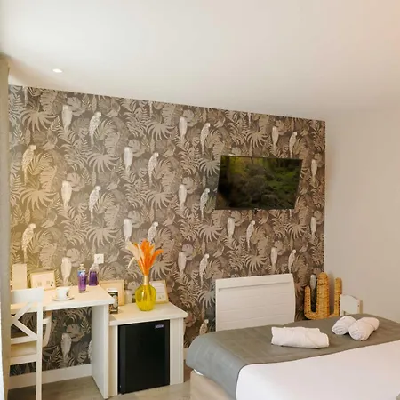 La Glycine Hotel, Et Bien-etre 2*