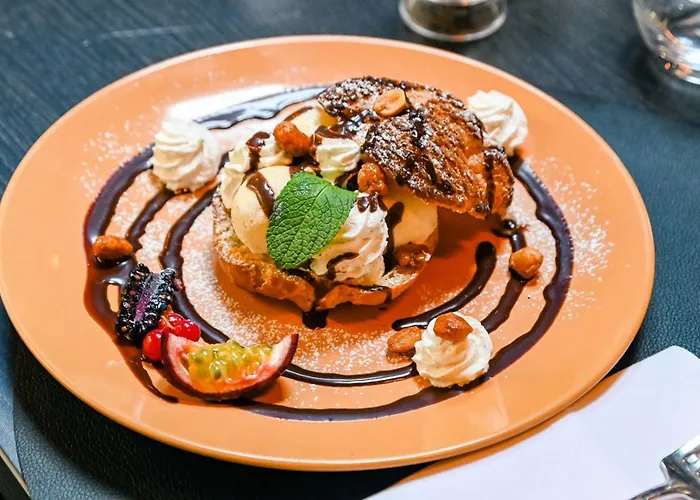 La Glycine Hotel, Et Bien-etre Отель 2*