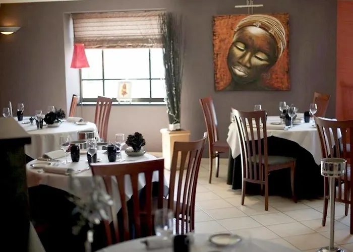 La Glycine Hotel, Et Bien-etre Бенувиль