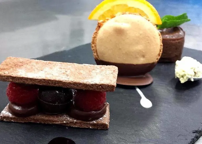 La Glycine Hotel, Et Bien-etre Отель 2*