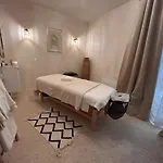 La Glycine Hotel, Et Bien-etre Bénouville