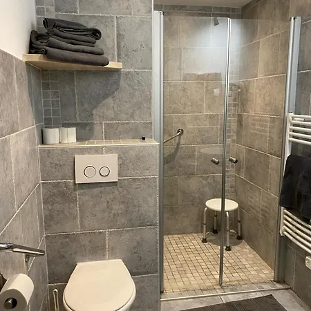 La Glycine Hotel, Et Bien-etre Hotel 2*