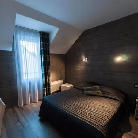 La Glycine Hotel, Restaurant & Bien-etre 2*
