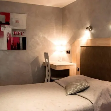 Hotel La Glycine Hotel, Et Bien-etre