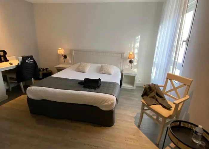 La Glycine Hotel, Spa Et Bien-Etre Hotel 2*