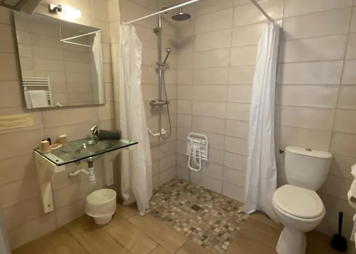 Hotel La Glycine Hotel, Spa Et Bien-Etre 2*