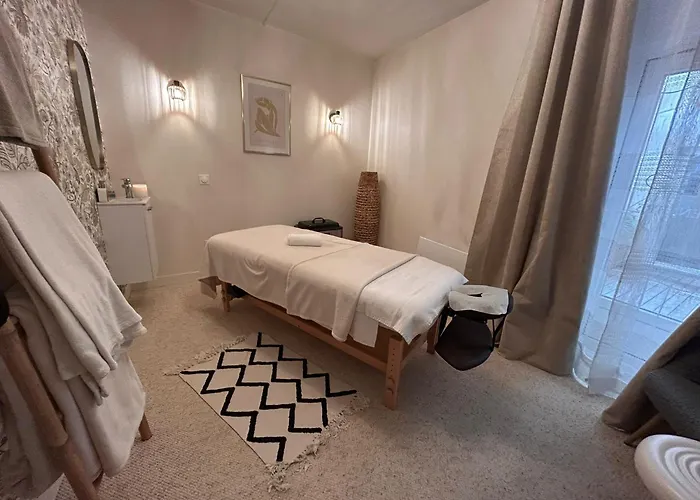 La Glycine Hotel, Spa Et Bien-Etre Benouville (Calvados)